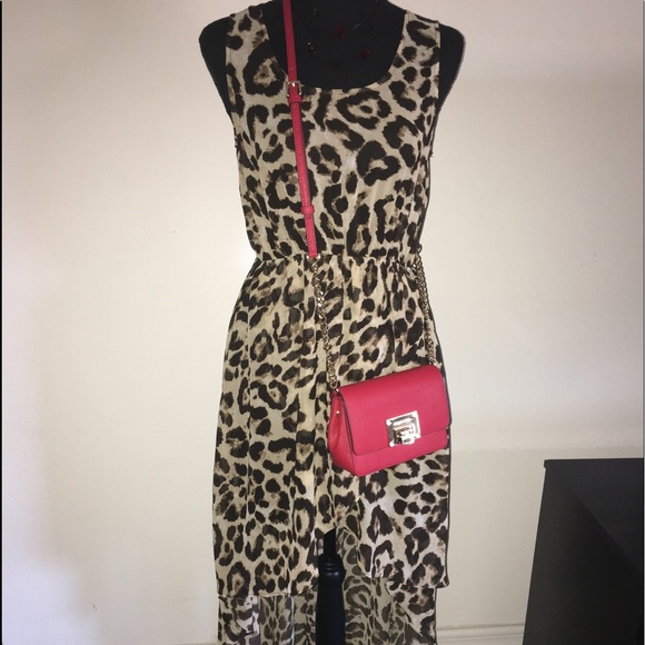Dress small - Picture 1 of 2